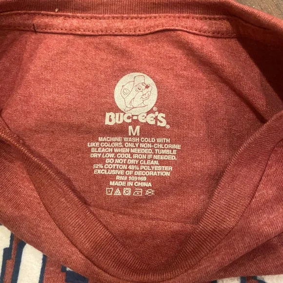 Buccee’s Red Long Sleeve Shirt-Size M-NWT - Picture 3 of 4